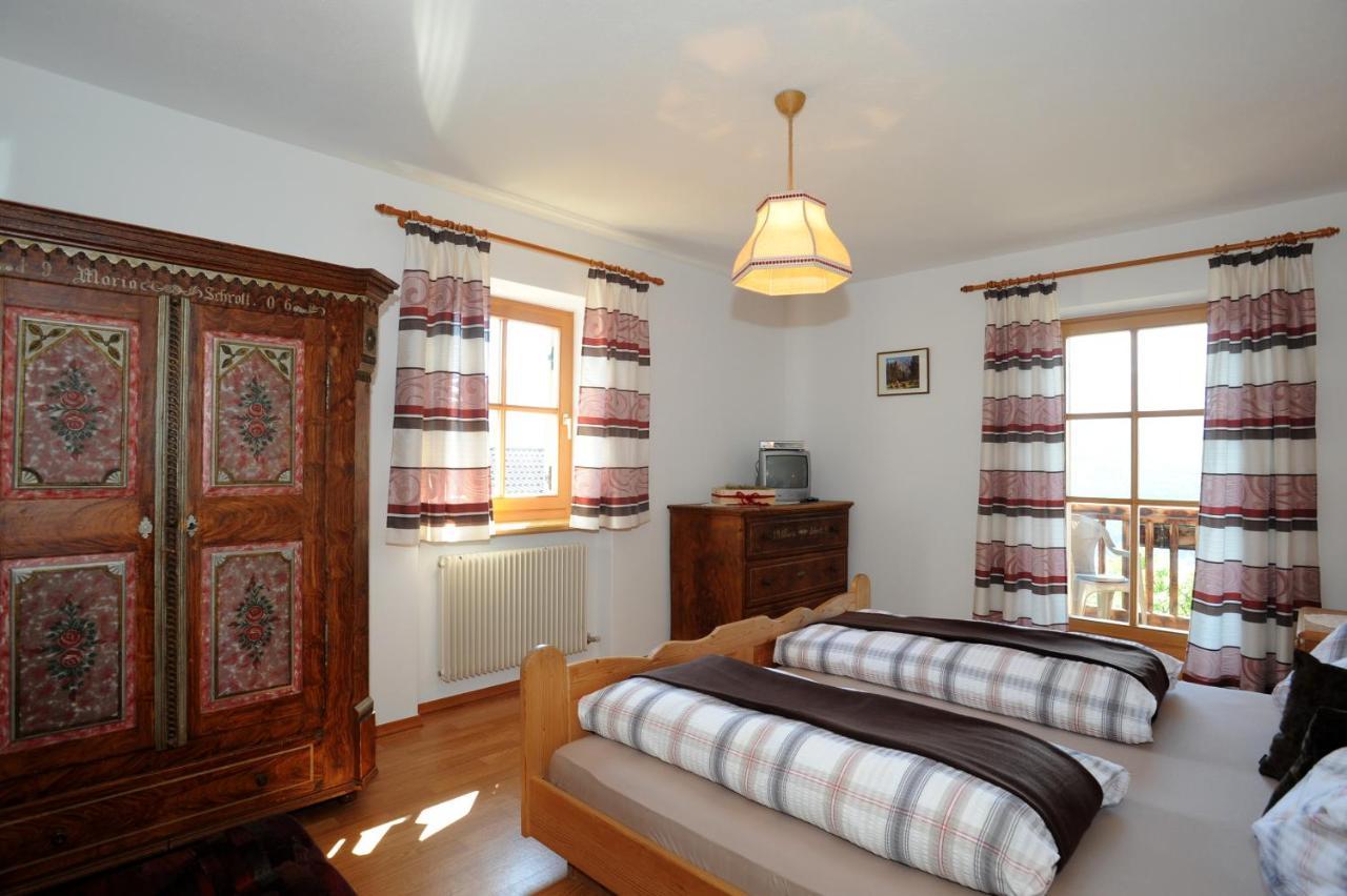 Schweiggerhof -Agriturismo- Farm Holidays Villandro Bagian luar foto