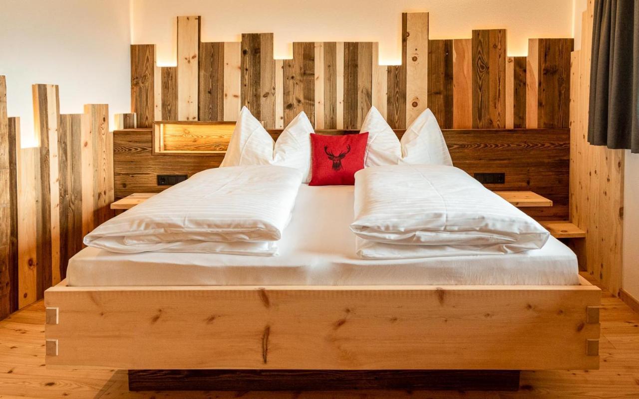 Schweiggerhof -Agriturismo- Farm Holidays Villandro Bagian luar foto