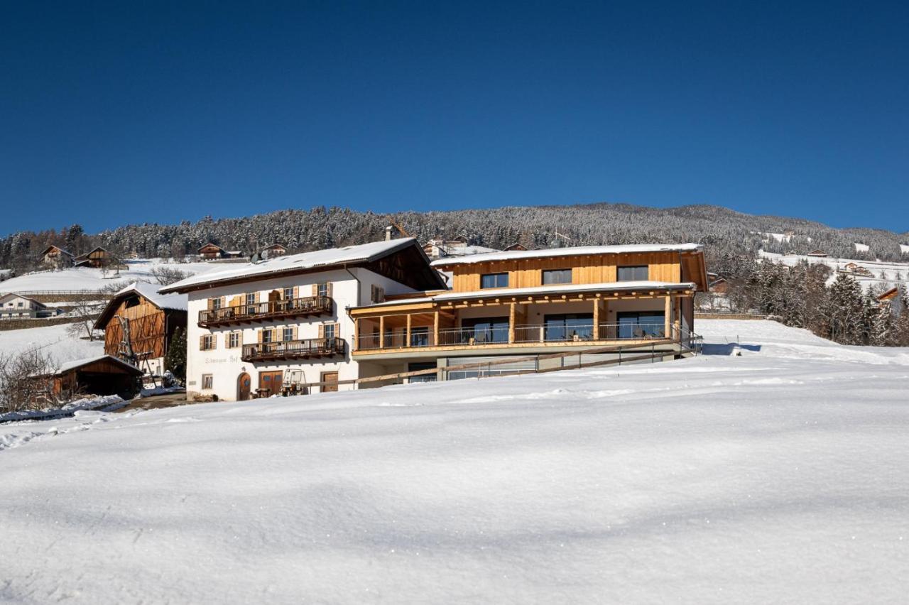 Schweiggerhof -Agriturismo- Farm Holidays Villandro Bagian luar foto