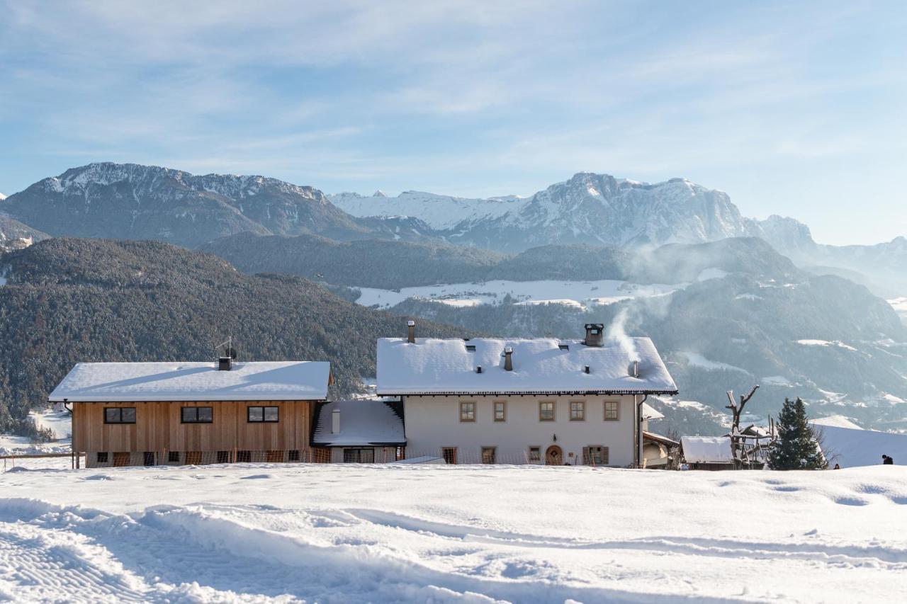 Schweiggerhof -Agriturismo- Farm Holidays Villandro Bagian luar foto