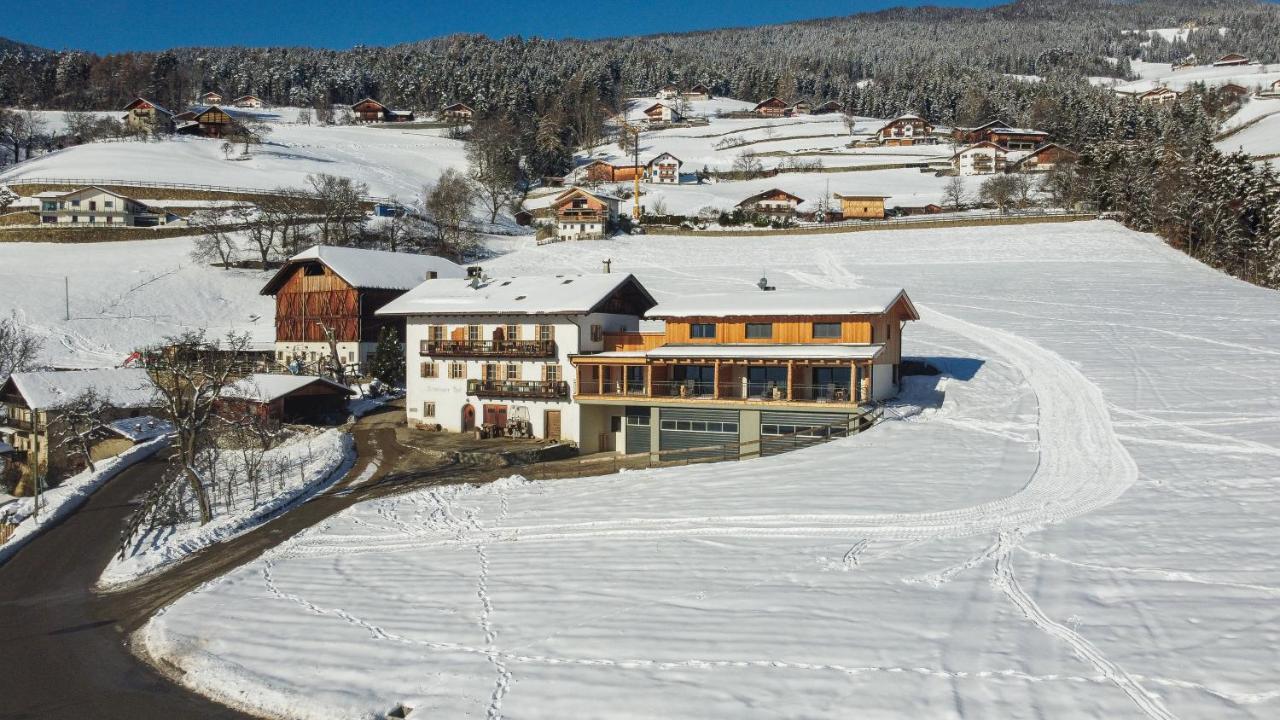 Schweiggerhof -Agriturismo- Farm Holidays Villandro Bagian luar foto